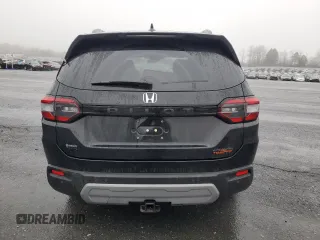 2025 Honda Pilot TrailSport with VIN 5FNYG1H61SB007167, listed as a Copart auction lot 85424184 with 8,507 mi miles and Salvage Title. Bid and sale history available at carsss.com. Image 6.