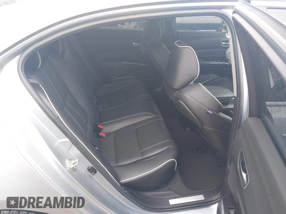 2020 Acura TLX w/Technology Pkg with VIN 19UUB3F49LA003325, listed as a IAAI auction lot 40046774 with 37,801 mi miles. Bid and sale history available at carsss.com. Image 8.