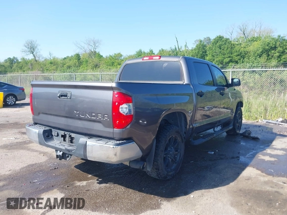 2017 Toyota Tundra 2WD SR5 with VIN 5TFEW5F18HX227330, listed as a IAAI auction lot 41972095 with 92,287 mi miles. Bid and sale history available at carsss.com. Image 4.