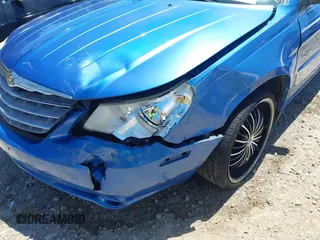 2008 Chrysler Sebring LX z VIN 1C3LC45KX8N180208, wystawiony jako IAAI lot #42191780 z przebiegiem 263 970 mil mil oraz . Historia ofert i sprzedaży dostępna na DreamBid. Obrazek 19.