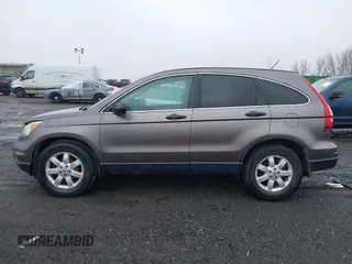 2011 Honda CR-V SE with VIN 5J6RE4H49BL110385, listed as a IAAI auction lot 41091191 with 209,187 mi miles. Bid and sale history available at carsss.com. Image 13.