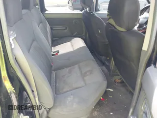 2003 Nissan Frontier XE z VIN 1N6ED27T13C444266, wystawiony jako IAAI lot #42365423 z przebiegiem 245 641 mil mil oraz . Historia ofert i sprzedaży dostępna na DreamBid. Obrazek 8.