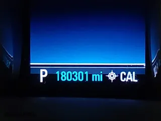 2013 Chevrolet Malibu LT with VIN 1G11E5SA3DF265015, listed as a IAAI auction lot 41400138 with 180,301 mi miles. Bid and sale history available at carsss.com. Image 7.