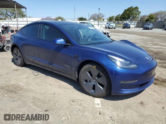 2023 Tesla Model 3 z VIN 5YJ3E1EA2PF462187, wystawiony jako Copart lot #50172395 z przebiegiem 70 225 mil mil oraz Szkoda całkowita • Salvage title. Historia ofert i sprzedaży dostępna na DreamBid. Obrazek 4.