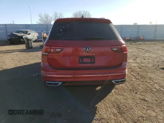 2024 Volkswagen Tiguan SEL R-Line with VIN 3VV4B7AX7RM066394, listed as a Copart auction lot 42980035 with Not provided miles and Salvage title. Bid and sale history available at DreamBid. Image 6.