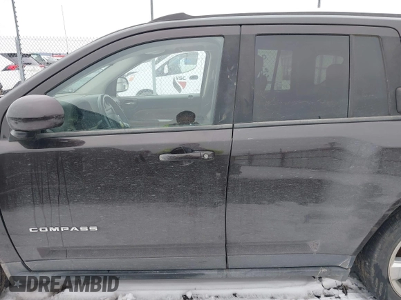 2014 Jeep Compass Limited with VIN 1C4NJDCB6ED549614, listed as a IAAI auction lot 41595768 with 114,472 mi miles. Bid and sale history available at carsss.com. Image 14.