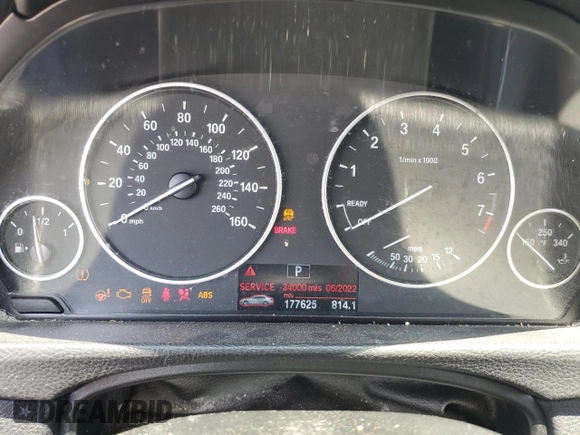 2013 BMW 3 Series 328i with VIN WBA3C1C54DF438084, listed as a Copart auction lot 59031185 with 177,625 mi miles and Clean title. Bid and sale history available at DreamBid. Image 9.