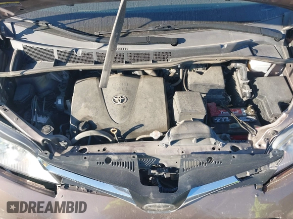 2019 Toyota Sienna LE Auto Access Seat with VIN 5TDKZ3DC6KS011038, listed as a IAAI auction lot 40988399 with 107,175 mi miles and . Bid and sale history available at DreamBid. Image 10.