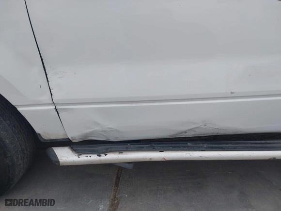 2007 Ford F-150 XLT with VIN 1FTPW12567KD58035, listed as a IAAI auction lot 42115922 with 191,059 mi miles. Bid and sale history available at carsss.com. Image 6.