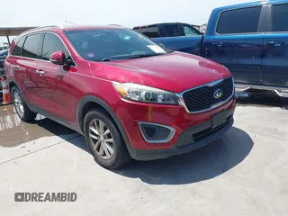2016 Kia Sorento LX z VIN 5XYPG4A50GG018613, wystawiony jako IAAI lot #42353185 z przebiegiem 127 190 mil mil oraz . Historia ofert i sprzedaży dostępna na DreamBid. Obrazek 1.