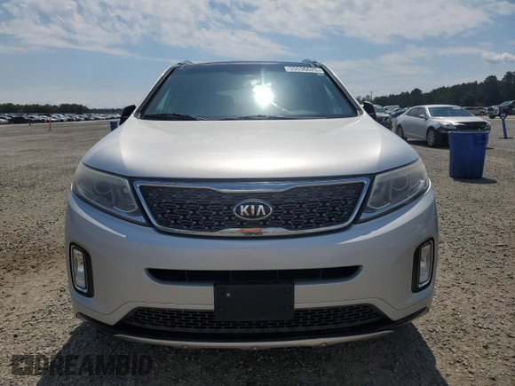 2015 Kia Sorento SX Limited with VIN 5XYKW4A73FG573276, listed as a Copart auction lot 55536625 with 174,610 mi miles and Clean Title. Bid and sale history available at carsss.com. Image 5.