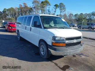 2016 Chevrolet Express Passenger LT with VIN 1GAZGPFGXG1234076, listed as a IAAI auction lot 40976731 with 1 mi miles. Bid and sale history available at carsss.com. Image 1.