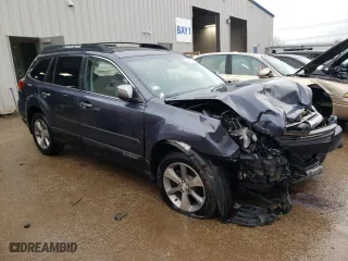 2014 Subaru Outback 2.5i Limited with VIN 4S4BRCPCXE3273187, listed as a Copart auction lot 84499994 with 83,785 mi miles and Salvage Title. Bid and sale history available at carsss.com. Image 4.
