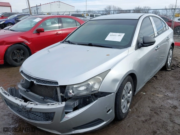 2013 Chevrolet Cruze LS with VIN 1G1PA5SH2D7243942, listed as a IAAI auction lot 41651301 with 147,151 mi miles. Bid and sale history available at carsss.com. Image 18.