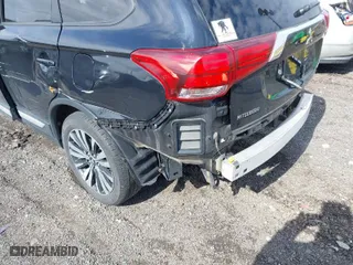 2019 Mitsubishi Outlander ES with VIN JA4AZ3A32KZ012910, listed as a IAAI auction lot 41703202 with 46,713 mi miles. Bid and sale history available at carsss.com. Image 19.