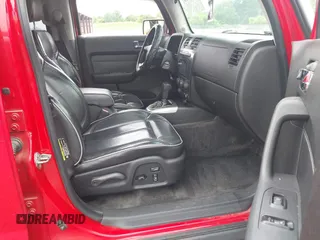 2006 Hummer H3 z VIN 5GTDN136568219855, wystawiony jako IAAI lot #42533050 z przebiegiem 200 138 mil mil oraz . Historia ofert i sprzedaży dostępna na DreamBid. Obrazek 5.