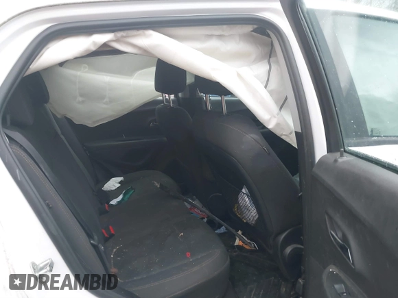 2018 Chevrolet Trax LS with VIN 3GNCJNSB9JL283743, listed as a IAAI auction lot 41569737 with 35,337 mi miles and . Bid and sale history available at DreamBid. Image 8.