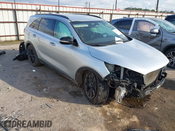 2020 Kia Sorento LX V6 with VIN 5XYPG4A58LG660524, listed as a IAAI auction lot 41505220 with 60,252 mi miles. Bid and sale history available at carsss.com. Image 1.
