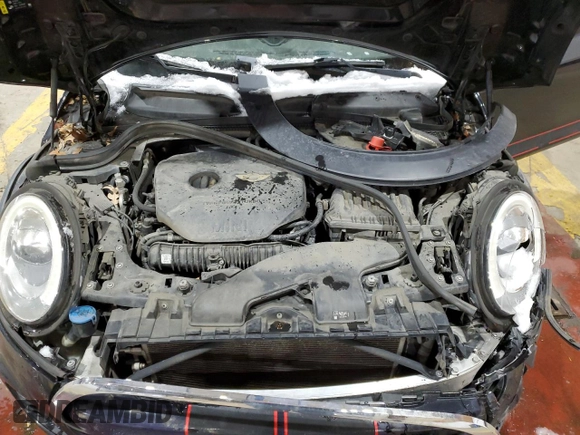 2017 MINI Hardtop John Cooper Works with VIN WMWXM9C55HT998118, listed as a Copart auction lot 86116764 with Not provided miles and Salvage title. Bid and sale history available at DreamBid. Image 11.