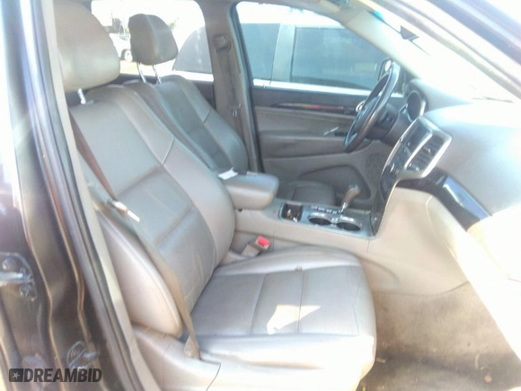 2011 Jeep Grand Cherokee Laredo with VIN 1J4RR4GG4BC558193, listed as a IAAI auction lot 40055870 with 110,939 mi miles. Bid and sale history available at carsss.com. Image 5.