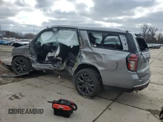 2023 Chevrolet Suburban Premier z VIN 1GNSKFKD6PR329370, wystawiony jako Copart lot #43688395 z przebiegiem Nie podano mil oraz Szkoda całkowita • Salvage title. Historia ofert i sprzedaży dostępna na DreamBid. Obrazek 2.