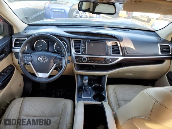 2016 Toyota Highlander Hybrid Limited with VIN 5TDDCRFH0GS019973, listed as a Copart auction lot 43811134 with 112,461 mi miles. Bid and sale history available at carsss.com. Image 8.
