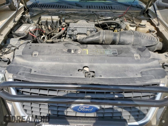 2005 Ford Expedition Special Service z VIN 1FMPU16575LB06037, wystawiony jako Copart lot #60432525 z przebiegiem 230 141 mil mil oraz Szkoda całkowita • Salvage title. Historia ofert i sprzedaży dostępna na DreamBid. Obrazek 12.