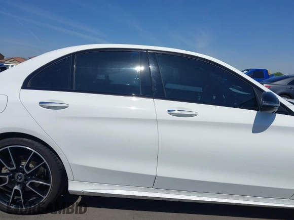 2020 Mercedes-Benz C 300 with VIN W1KWF8DB4LR592284, listed as a IAAI auction lot 42345831 with 66,281 mi miles and . Bid and sale history available at DreamBid. Image 14.
