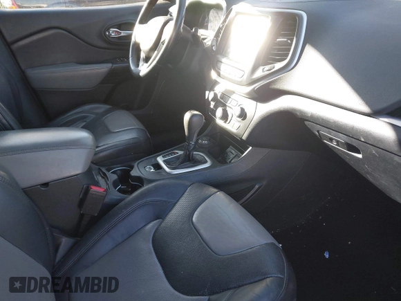 2014 Jeep Cherokee Limited with VIN 1C4PJMDS3EW140238, listed as a IAAI auction lot 41985580 with 145,614 mi miles. Bid and sale history available at carsss.com. Image 5.