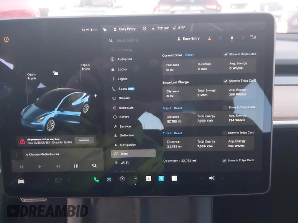 2021 Tesla Model 3 Standard Range Plus z VIN 5YJ3E1EA3MF043860, wystawiony jako IAAI lot #41214748 z przebiegiem 32 753 mil mil oraz . Historia ofert i sprzedaży dostępna na DreamBid. Obrazek 7.