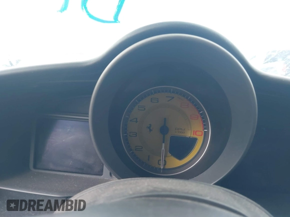 2018 Ferrari 488 z VIN ZFF79ALA9J0229410, wystawiony jako IAAI lot #41511074 z przebiegiem Nie podano mil oraz . Historia ofert i sprzedaży dostępna na DreamBid. Obrazek 7.