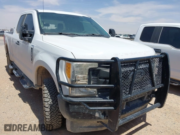2017 Ford F-250 XLT with VIN 1FT7X2B61HEF18219, listed as a IAAI auction lot 42256823 with 174,381 mi miles and . Bid and sale history available at DreamBid. Image 1.