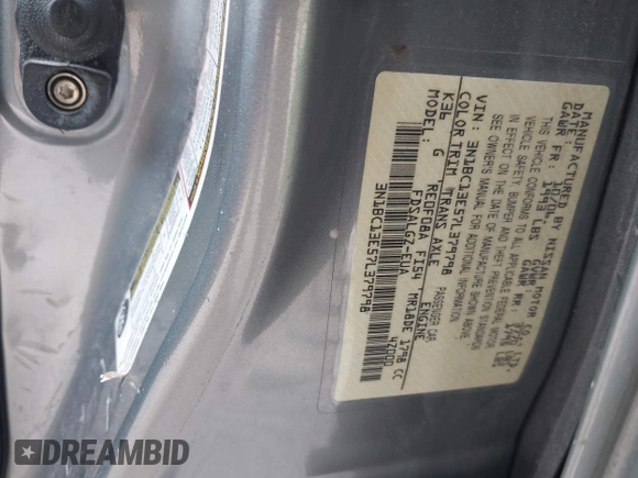 2007 Nissan Versa SL z VIN 3N1BC13E57L379798, wystawiony jako IAAI lot #41458835 z przebiegiem 136 459 mil mil oraz . Historia ofert i sprzedaży dostępna na DreamBid. Obrazek 9.
