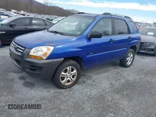 2008 Kia Sportage LX with VIN KNDJE723487477667, listed as a IAAI auction lot 41881032 with 225,840 mi miles and . Bid and sale history available at carsss.com. Image 2.