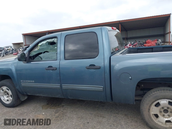 2010 Chevrolet Silverado 1500 LT with VIN 3GCRCSE01AG151249, listed as a IAAI auction lot 41952263 with 255,140 mi miles and . Bid and sale history available at DreamBid. Image 14.