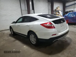 2013 Honda Crosstour EX with VIN 5J6TF3H39DL006082, listed as a Copart auction lot 71422074 with 151,799 mi miles and Salvage Title. Bid and sale history available at carsss.com. Image 2.