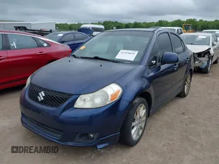 2009 Suzuki SX4 Sport FWD z VIN JS2YC414196200260, wystawiony jako IAAI lot #42354835 z przebiegiem 175 909 mil mil oraz . Historia ofert i sprzedaży dostępna na DreamBid. Obrazek 2.