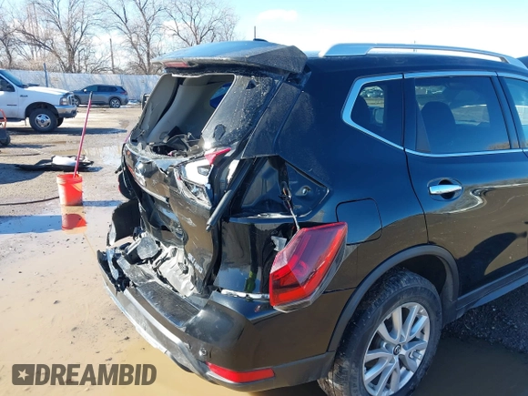 2019 Nissan Rogue SV with VIN KNMAT2MV4KP507393, listed as a IAAI auction lot 41702759 with 108,821 mi miles. Bid and sale history available at carsss.com. Image 19.