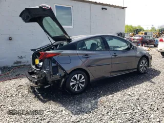 2017 Toyota Prius Plus z VIN JTDKARFP8H3034373, wystawiony jako Copart lot #54843745 z przebiegiem 71 600 mil mil oraz Szkoda całkowita • Salvage title. Historia ofert i sprzedaży dostępna na DreamBid. Obrazek 3.