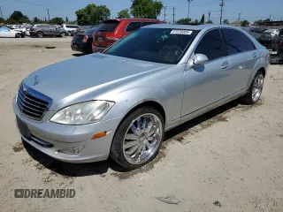 2007 Mercedes-Benz S 550 z VIN WDDNG71XX7A038691, wystawiony jako Copart lot #61536005 z przebiegiem 189 565 mil mil oraz Czysty tytuł • Clean title. Historia ofert i sprzedaży dostępna na DreamBid. Obrazek 1.