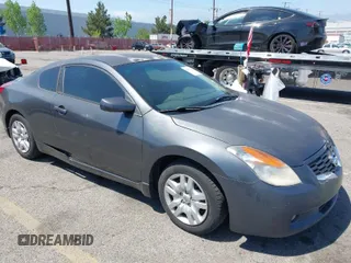 2009 Nissan Altima 2.5 S with VIN 1N4AL24E49C195292, listed as a IAAI auction lot 42030818 with 150,245 mi miles. Bid and sale history available at carsss.com. Image 1.