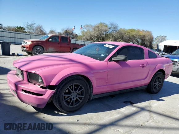 2007 Ford Mustang Deluxe with VIN 1ZVFT80N975339183, listed as a Copart auction lot 87650895 with 165,074 mi miles and Salvage Title. Bid and sale history available at carsss.com. Image 1.