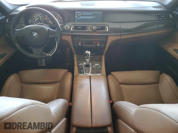 2012 BMW 7 Series 750Li с VIN WBAKB8C55CDX20672, выставлен на аукционе Copart как лот 53150435 с пробегом 141 459 миль миль и Списание • Salvage title. История ставок и продаж доступна на DreamBid. Изображение 8.
