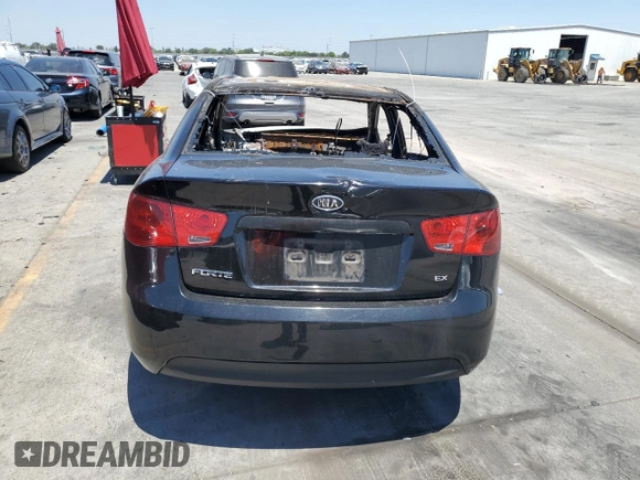 2010 Kia Forte EX with VIN KNAFU4A28A5068621, listed as a Copart auction lot 61939914 with 0 mi miles and Non Repairable. Bid and sale history available at carsss.com. Image 6.