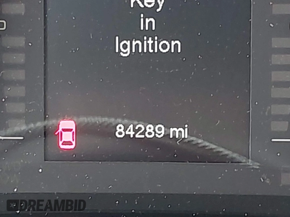 2018 Jeep Cherokee Latitude with VIN 1C4PJLCBXJD558927, listed as a IAAI auction lot 41942214 with 84,289 mi miles. Bid and sale history available at carsss.com. Image 15.