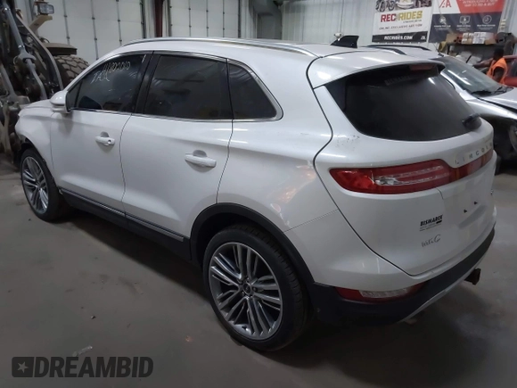 2016 Lincoln MKC Reserve z VIN 5LMTJ3DH6GUJ11160, wystawiony jako IAAI lot #41802010 z przebiegiem 96 861 mil mil oraz . Historia ofert i sprzedaży dostępna na DreamBid. Obrazek 3.