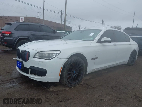 2015 BMW 7 Series 750Li xDrive with VIN WBAYF8C58FD655044, listed as a IAAI auction lot 41847227 with Not Provided miles and . Bid and sale history available at carsss.com. Image 19.