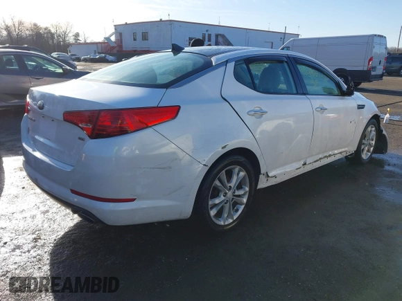 2013 Kia Optima EX with VIN 5XXGN4A70DG228426, listed as a IAAI auction lot 41498343 with 146,592 mi miles. Bid and sale history available at carsss.com. Image 4.