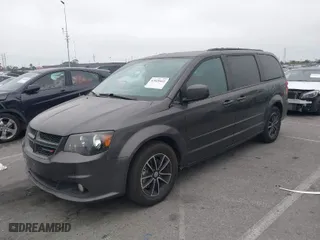 2017 Dodge Grand Caravan GT with VIN 2C4RDGEG5HR761229, listed as a IAAI auction lot 42029422 with 211,600 mi miles. Bid and sale history available at carsss.com. Image 6.