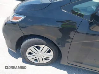 2020 Honda Fit LX z VIN 3HGGK5H45LM733449, wystawiony jako IAAI lot #42388666 z przebiegiem 28 064 mil mil oraz . Historia ofert i sprzedaży dostępna na DreamBid. Obrazek 19.